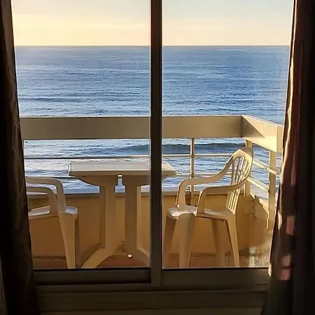 Апартаменты Centre Balcon Vue Mer, Piscine, Plage Биарриц